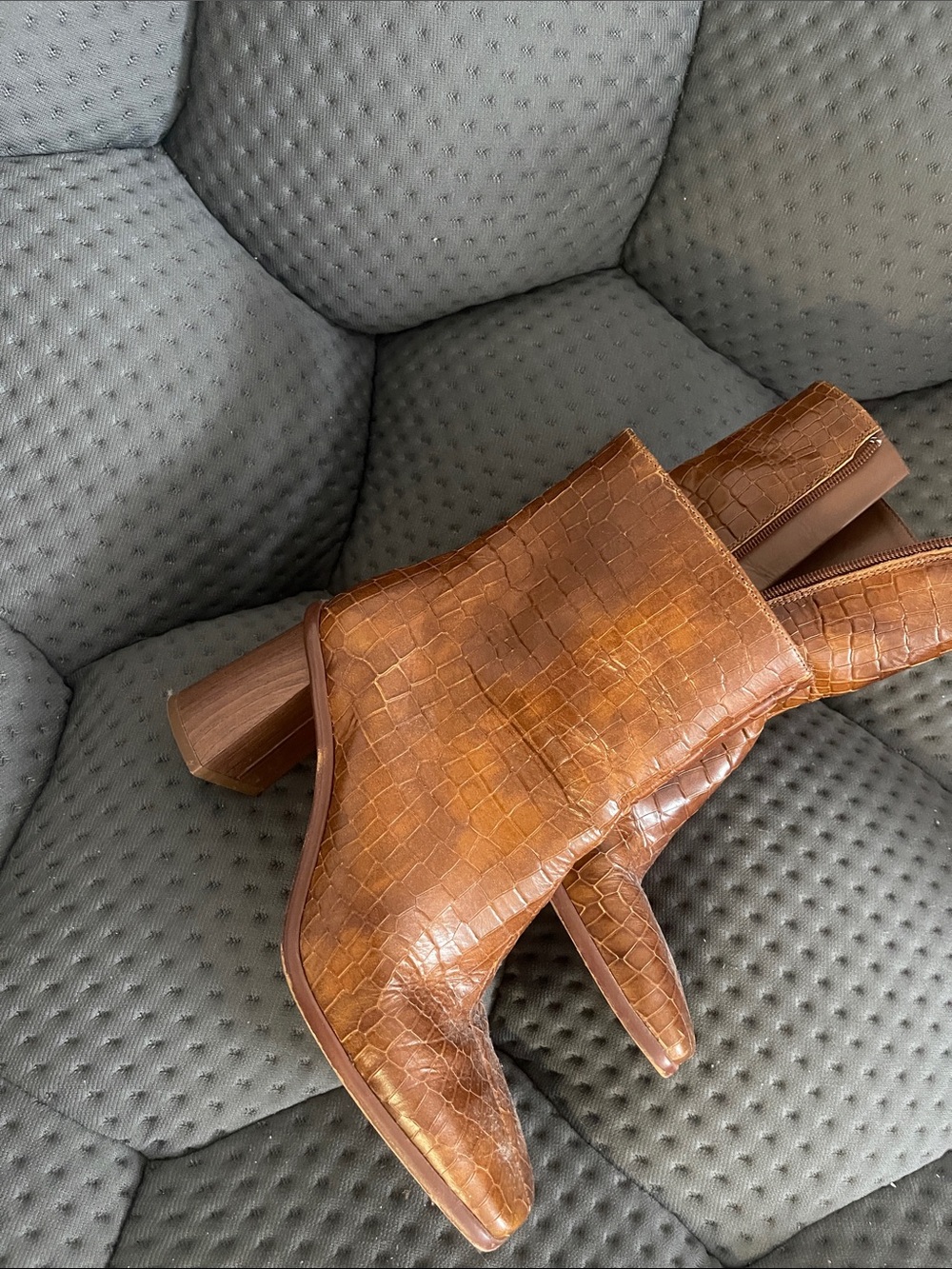 ALOHAS Brown Croc-Embossed Block Heel Ankle Boots